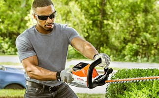 Battery Hedge Trimmers product category
