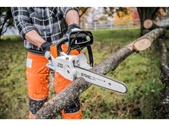 MSA 200 C-BQ | Lithium-Ion Powered Chainsaw | STIHL USA