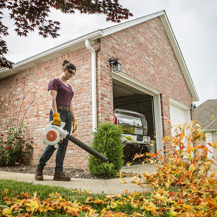 BG 50 Blower | Gas-Powered Handheld Blower | STIHL USA BG 50 Blower | Gas-Powered Handheld Blower | STIHL USA
